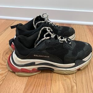 Balenciaga triple s